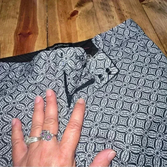 Banana Republic Sloan Fit Floral Abstract Pattern Navy and gray Pants - Picture 2 of 12